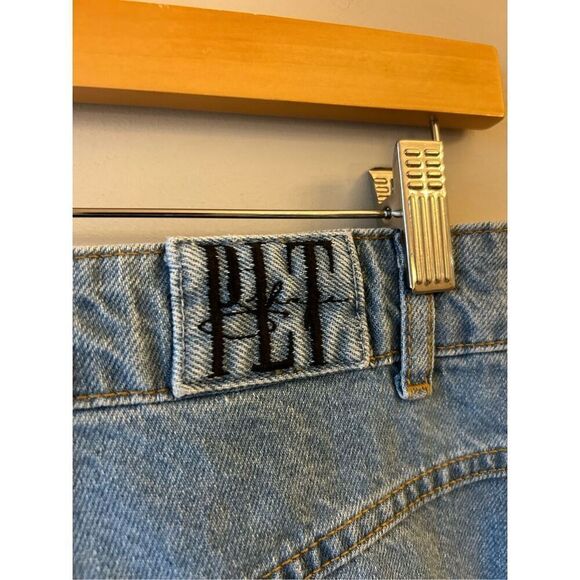 NWT PrettyLittleThing Shape Rip Detail Wide-leg jeans size 4 light blue wash - Picture 11 of 11